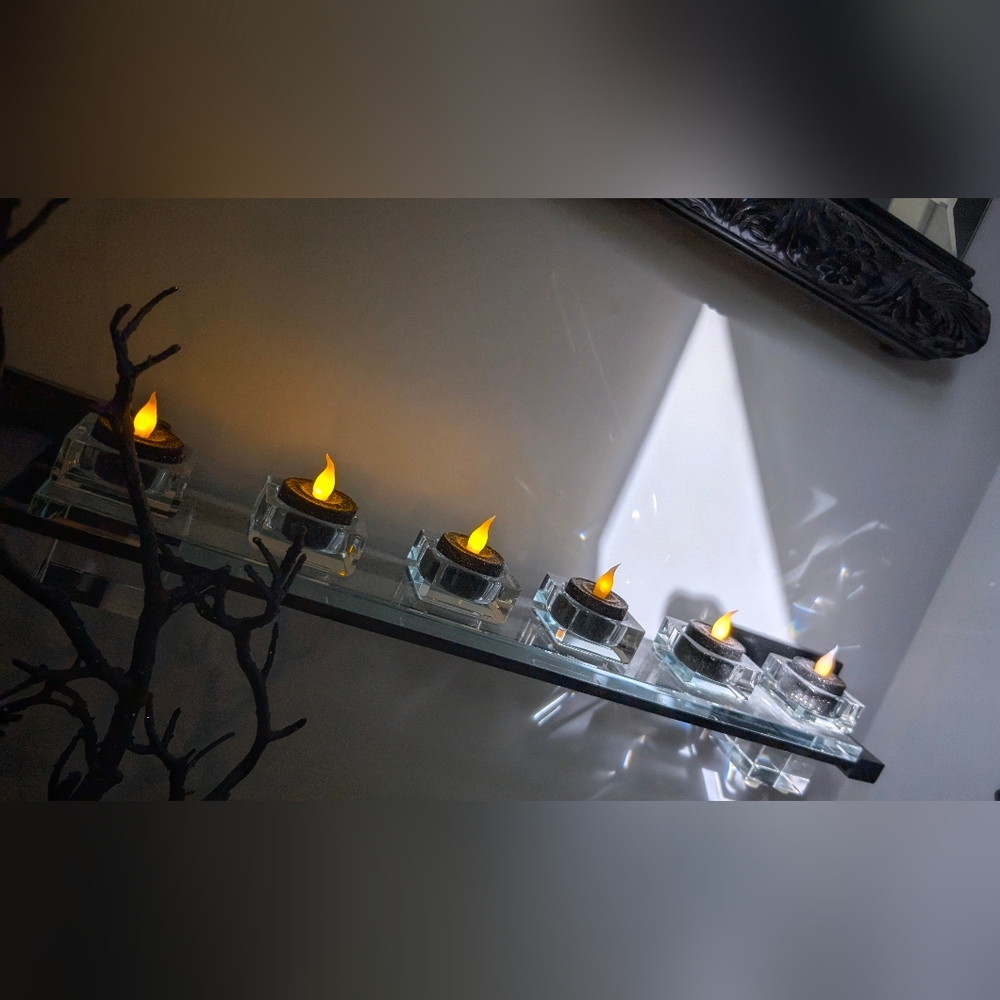 Crystal Candle Holder w/Black Glitter Tealites